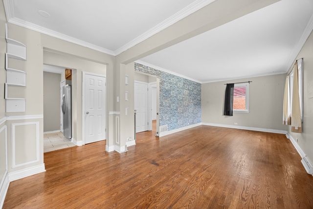 17730 HENRY Street, Lansing, IL 60438