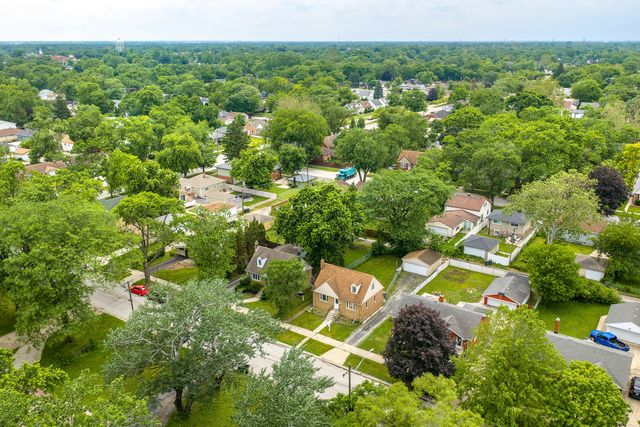17730 HENRY Street, Lansing, IL 60438