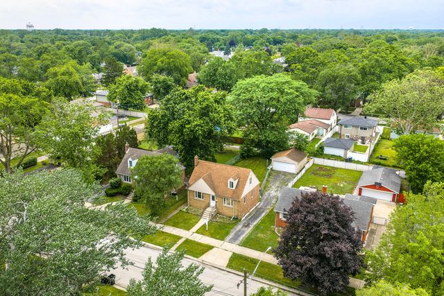 17730 HENRY Street, Lansing, IL 60438