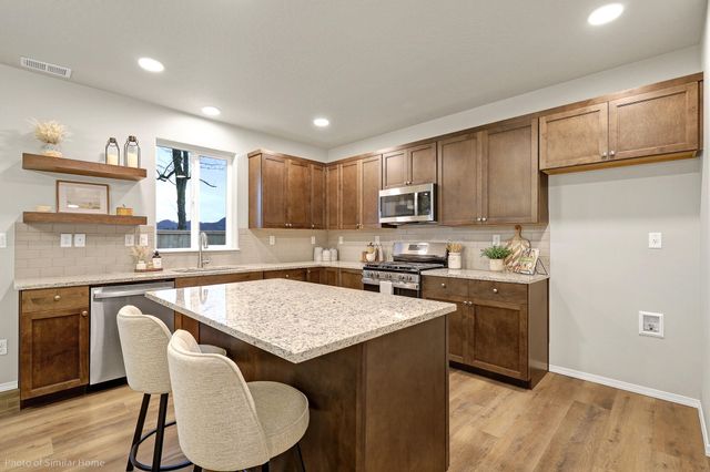 3725 Luchu Street 107, Medford, OR 97504