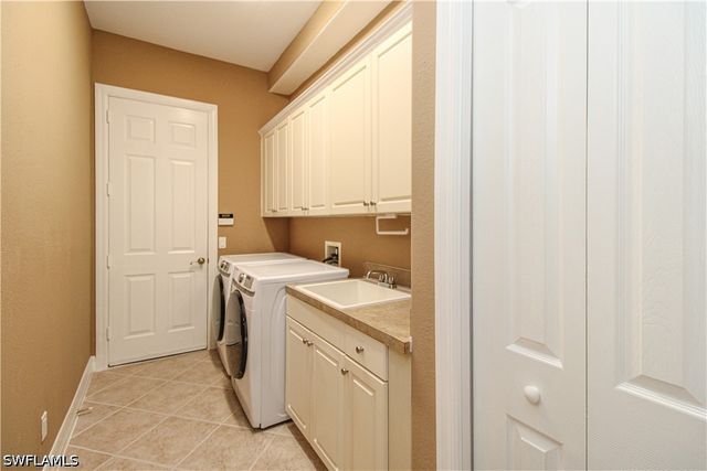 28130 L Burton Fletcher CT, Bonita Springs, FL 34135