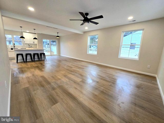 314 COLUMBIA BLVD, National Park, NJ 08063