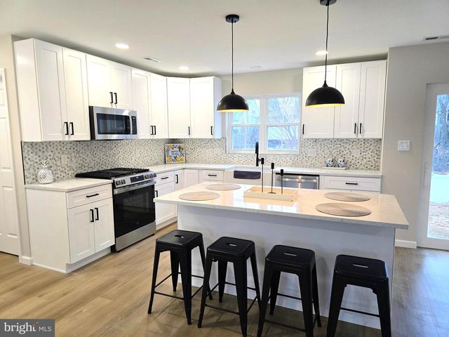 314 COLUMBIA BLVD, National Park, NJ 08063