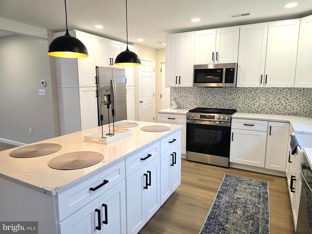 314 COLUMBIA BLVD, National Park, NJ 08063