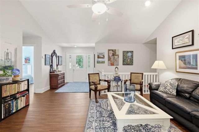 419 Thornwood Circle, Mount Airy, GA 30563