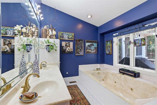 419 Thornwood Circle, Mount Airy, GA 30563