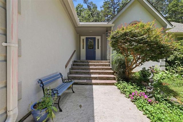 419 Thornwood Circle, Mount Airy, GA 30563