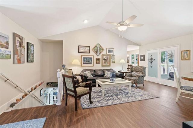 419 Thornwood Circle, Mount Airy, GA 30563