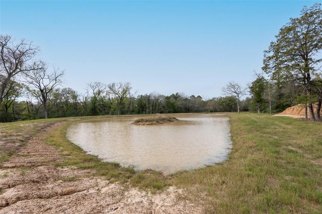 201 Lcr 646, Thornton, TX 76687