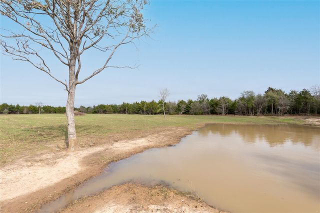 201 Lcr 646, Thornton, TX 76687