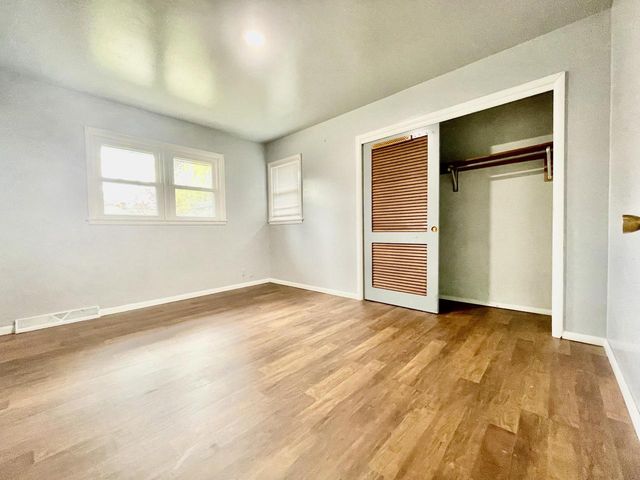 8523 W Glendale AVENUE, Milwaukee, WI 53225