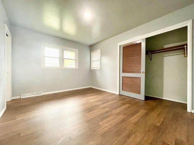 8523 W Glendale AVENUE, Milwaukee, WI 53225