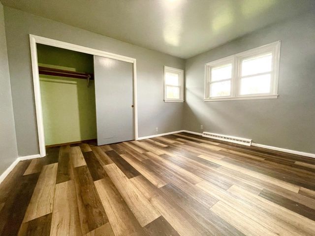 8523 W Glendale AVENUE, Milwaukee, WI 53225