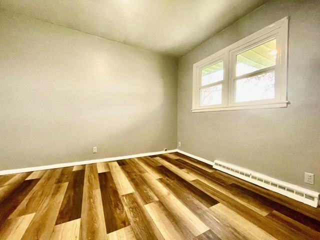 8523 W Glendale AVENUE, Milwaukee, WI 53225