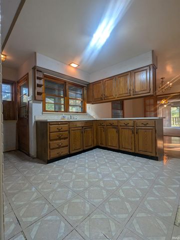 20845 Darden Road, South Bend, IN 46628