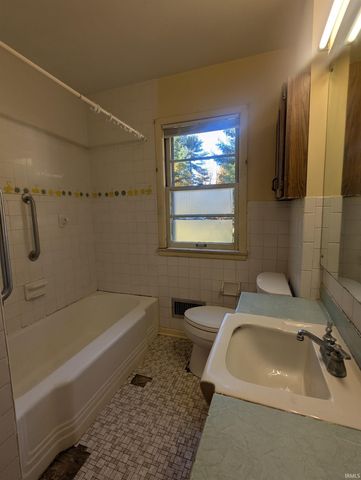 20845 Darden Road, South Bend, IN 46628