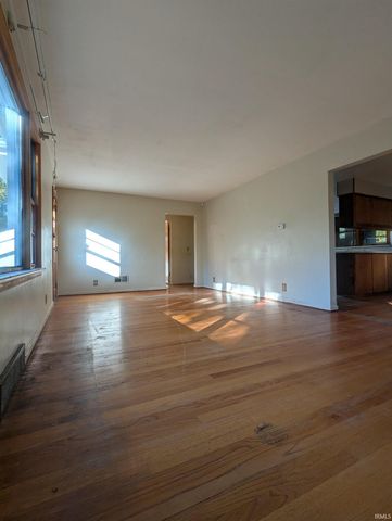 20845 Darden Road, South Bend, IN 46628