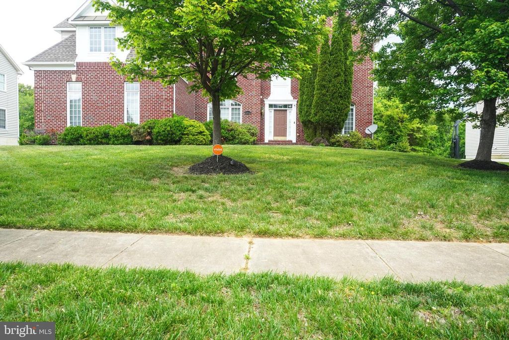 Image 1 of property listing at 12802 WILLOW MARSH LN, Bowie, MD 20720