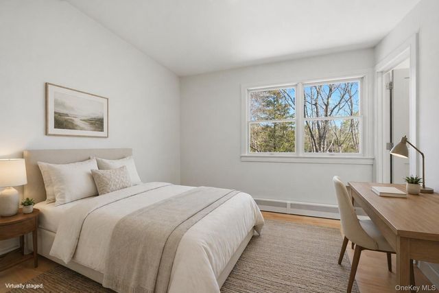 875 Deerfoot Path, Cutchogue, NY 11935
