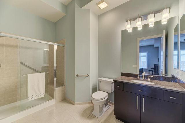 799 Graceland Avenue 506A, Des Plaines, IL 60016