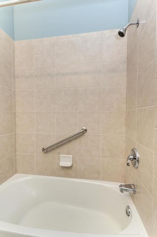 799 Graceland Avenue 506A, Des Plaines, IL 60016