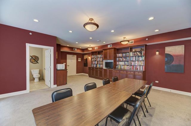 799 Graceland Avenue 506A, Des Plaines, IL 60016