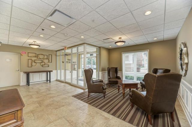 799 Graceland Avenue 506A, Des Plaines, IL 60016