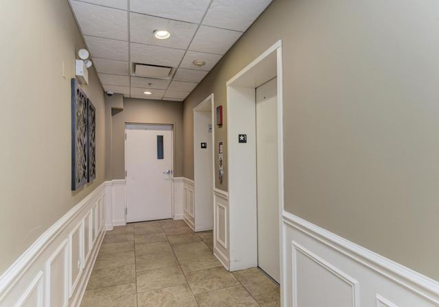 799 Graceland Avenue 506A, Des Plaines, IL 60016