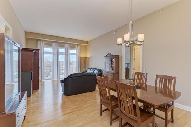 799 Graceland Avenue 506A, Des Plaines, IL 60016