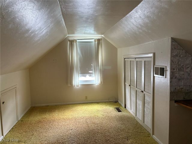 453 Kenyon Avenue, Elyria, OH 44035