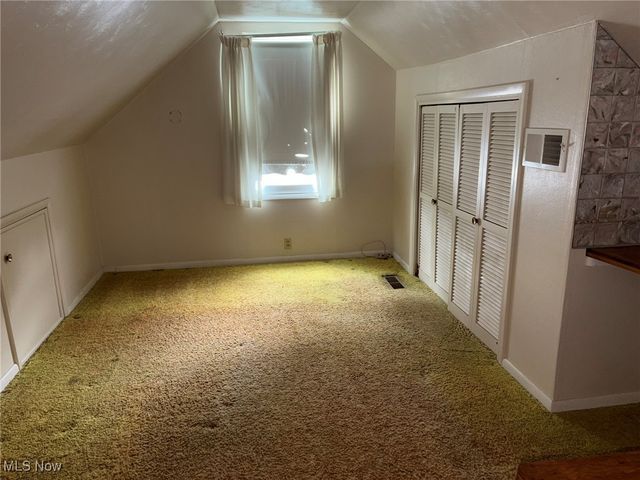 453 Kenyon Avenue, Elyria, OH 44035