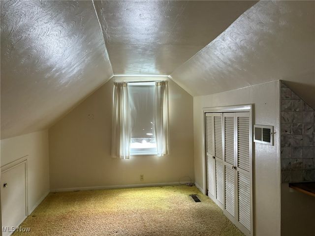 453 Kenyon Avenue, Elyria, OH 44035