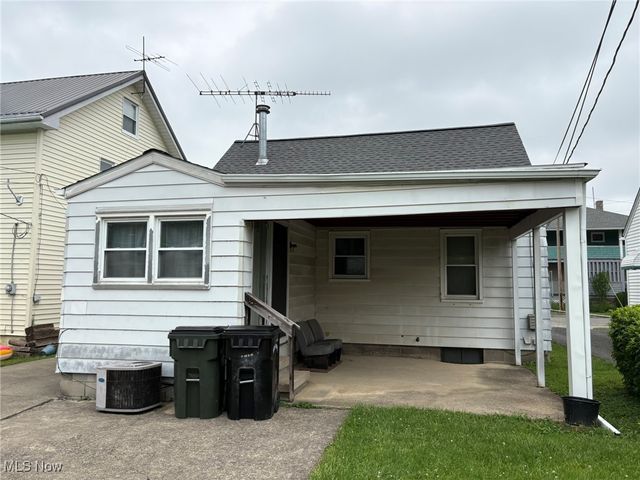 453 Kenyon Avenue, Elyria, OH 44035