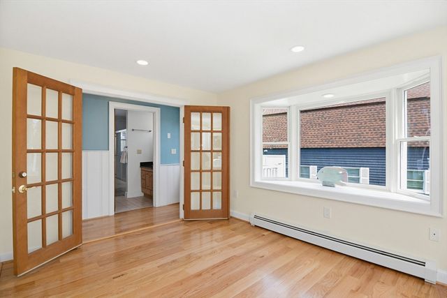 245 Granite St, Rockport, MA 01966
