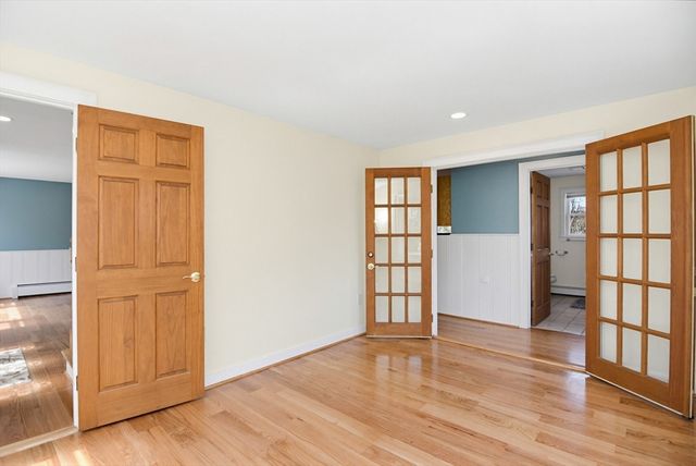 245 Granite St, Rockport, MA 01966