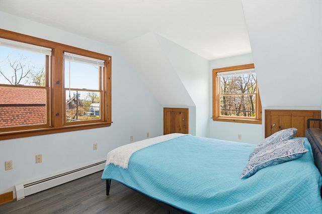 245 Granite St, Rockport, MA 01966