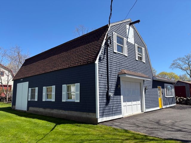 245 Granite St, Rockport, MA 01966