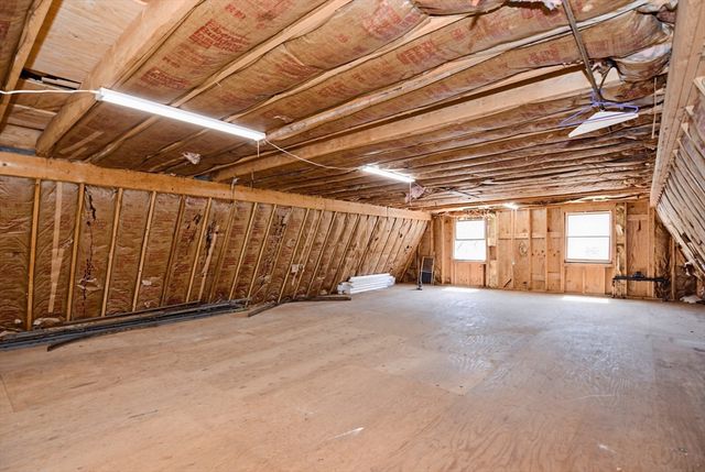 245 Granite St, Rockport, MA 01966