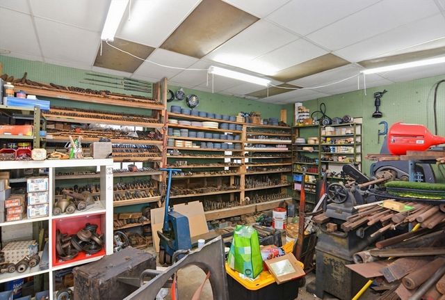 245 Granite St, Rockport, MA 01966