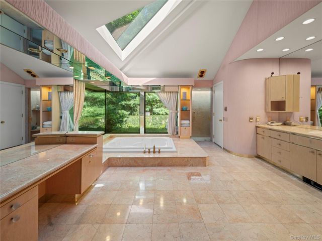 101 wheatley Road, Old Westbury, NY 11578