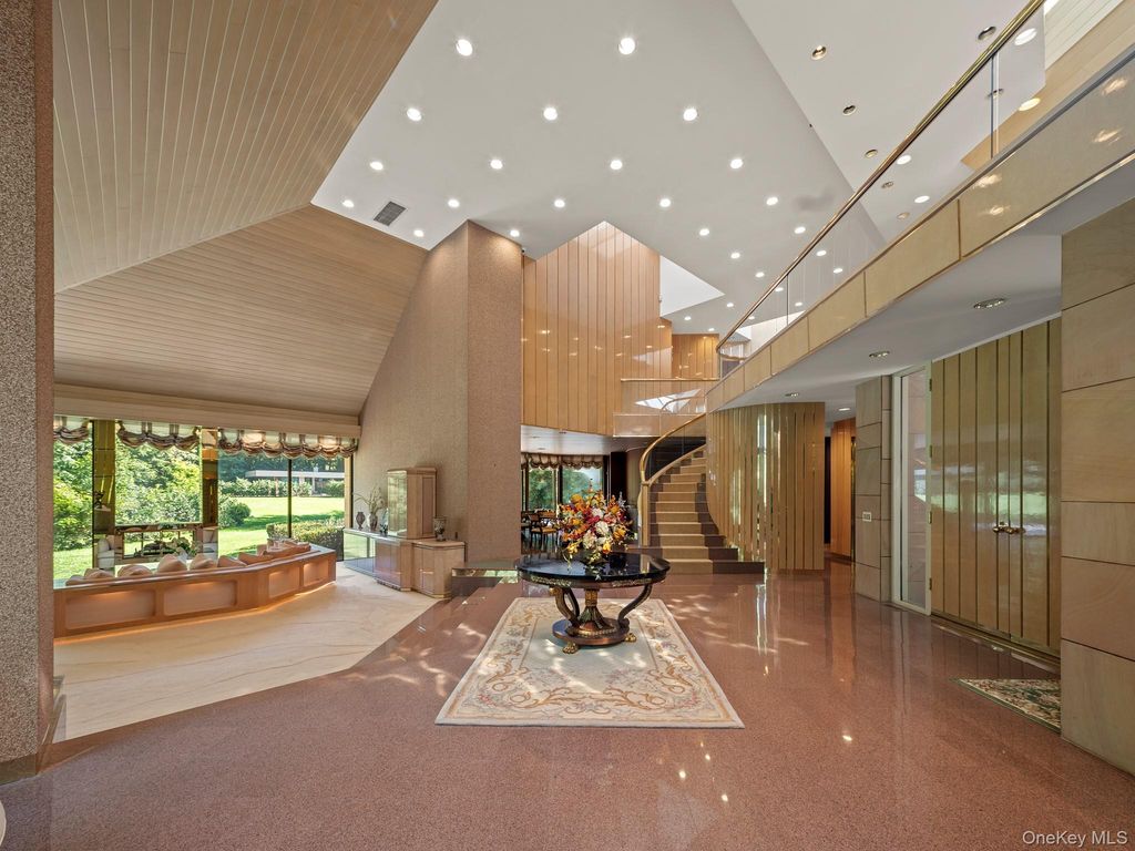 101 wheatley Road, Old Westbury, NY 11568 — photo 3
