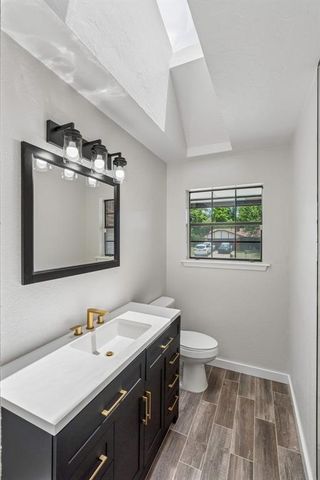 803 Hawthorne Lane, Edmond, OK 73003