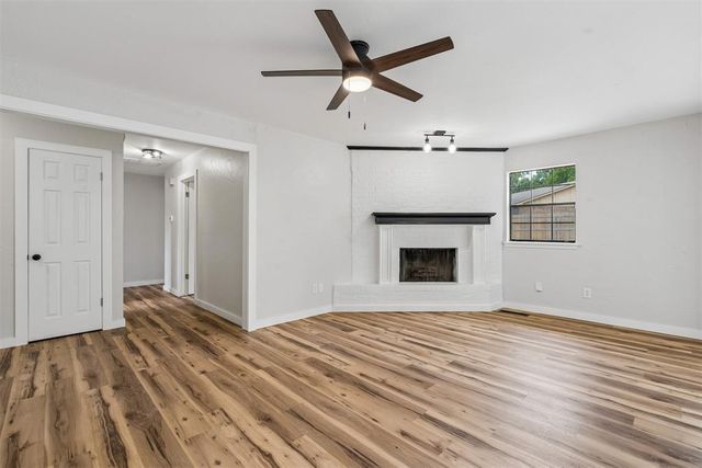 803 Hawthorne Lane, Edmond, OK 73003