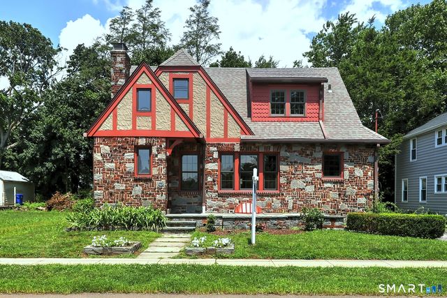 44 Ulrich Road, Stratford, CT 06614