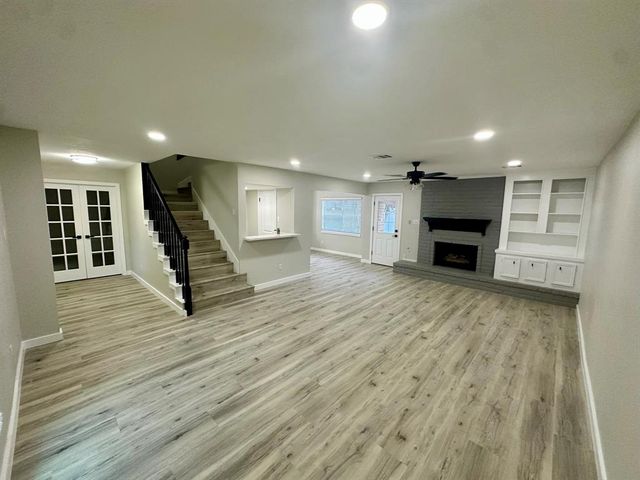 5507 Mossy Timbers Drive, Humble, TX 77346