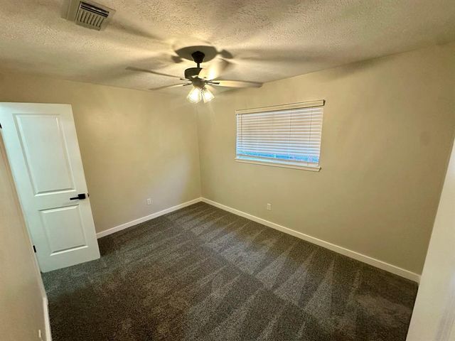 5507 Mossy Timbers Drive, Humble, TX 77346