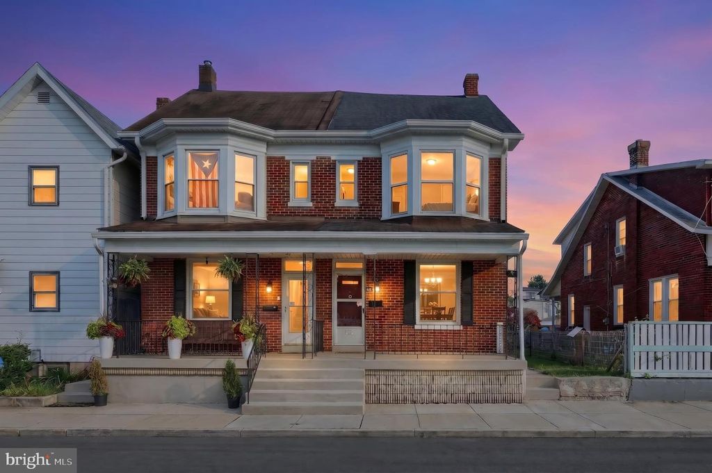 Image 1 of property listing at 1504 STANTON ST, York, PA 17404