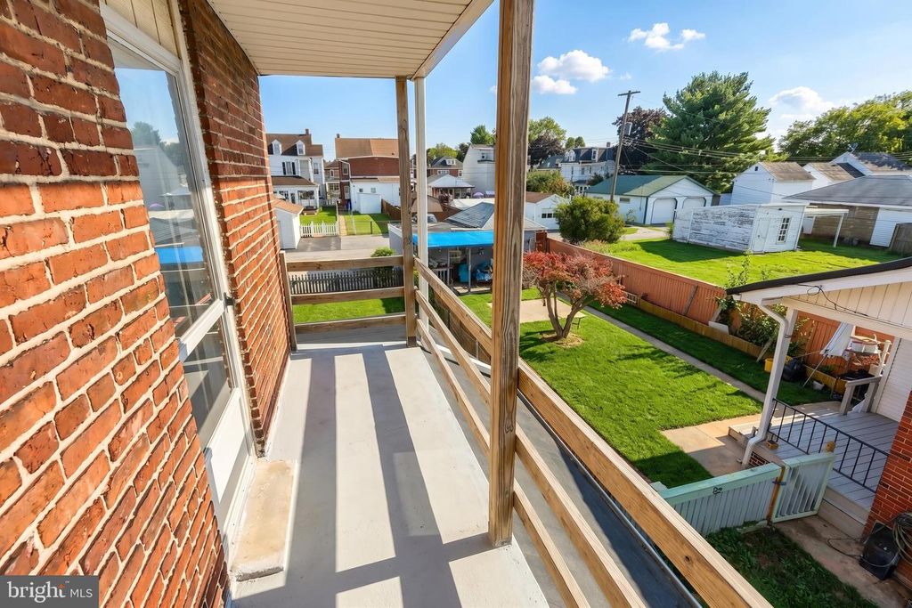 Image 15 of property listing at 1504 STANTON ST, York, PA 17404