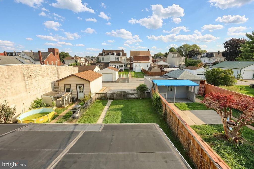 Image 16 of property listing at 1504 STANTON ST, York, PA 17404