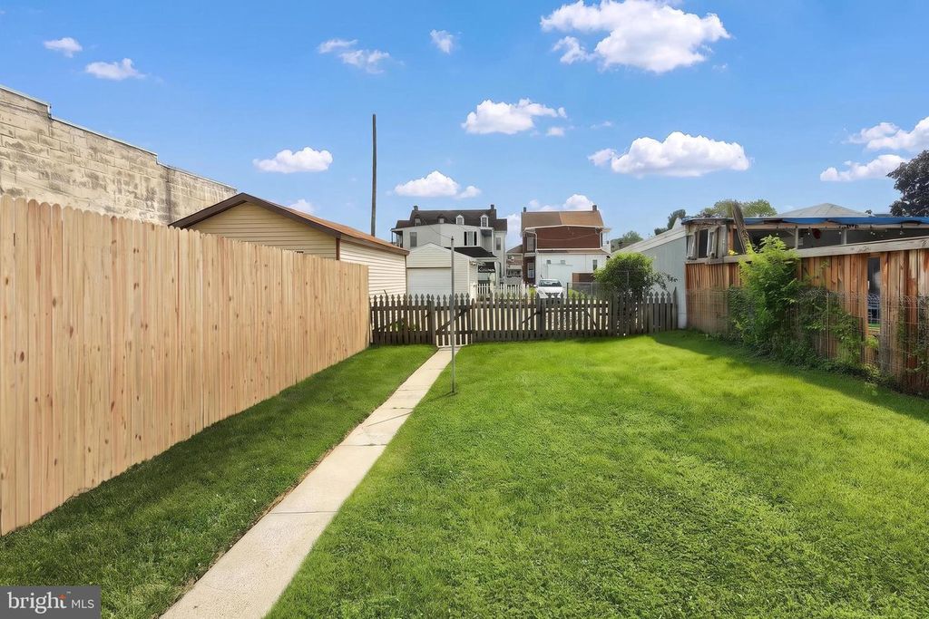 Image 26 of property listing at 1504 STANTON ST, York, PA 17404